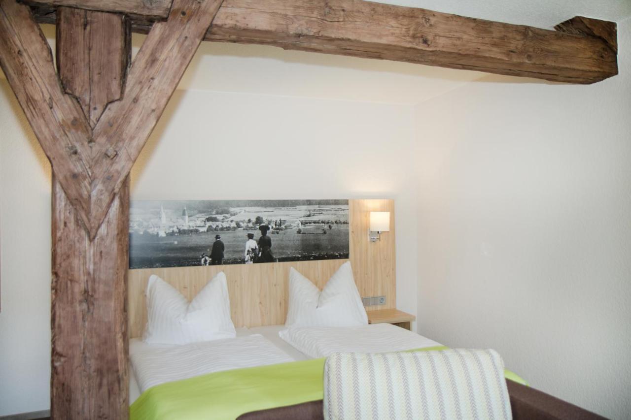 Hotel-Gasthof Blaue Traube E.K. Berching Chambre photo